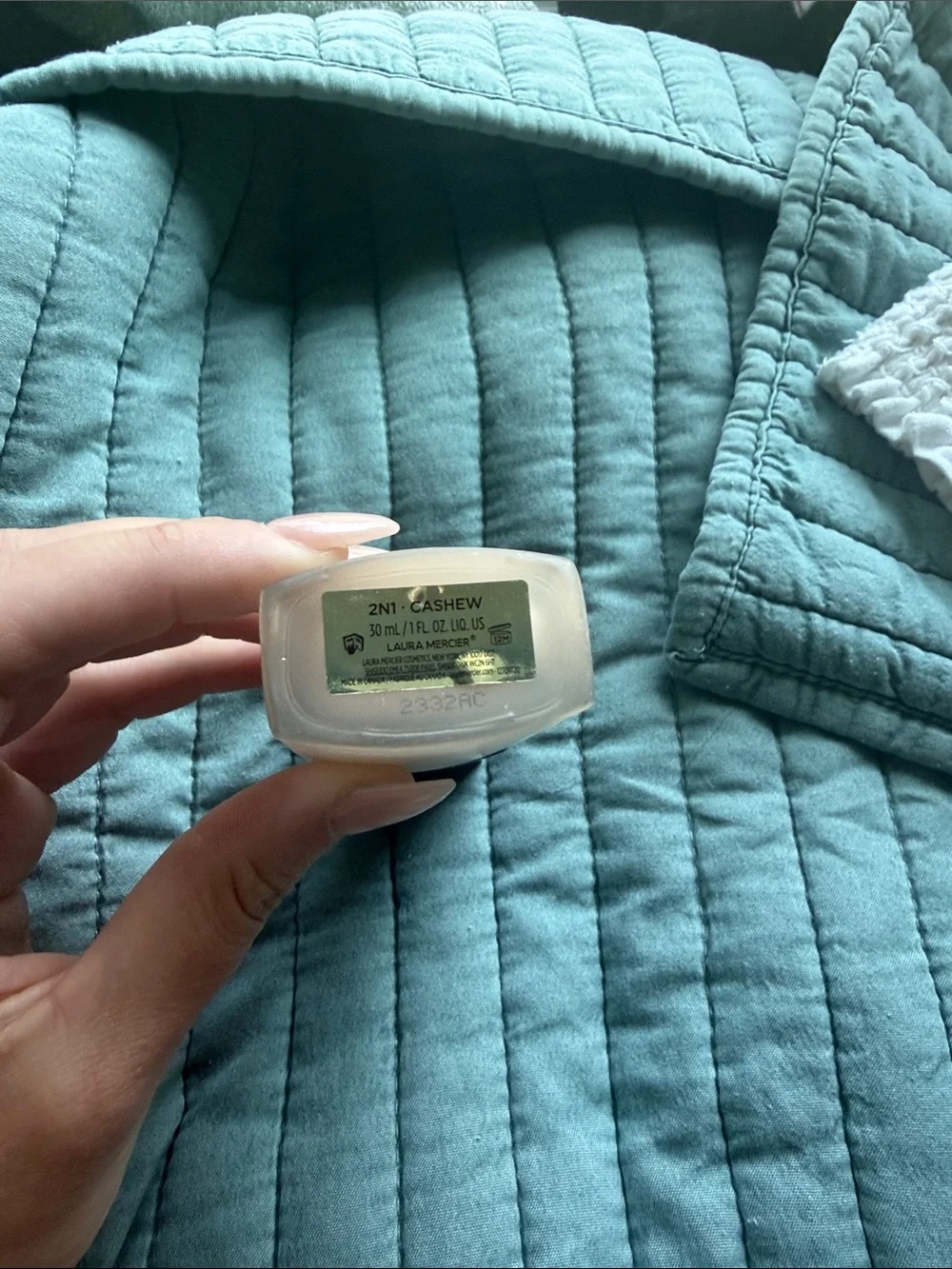 laura mercier Flawless Fusion Foundation in 2N1 Cashew